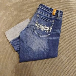 🎉SALE🎉 Maurices capri denim pants 13/14
